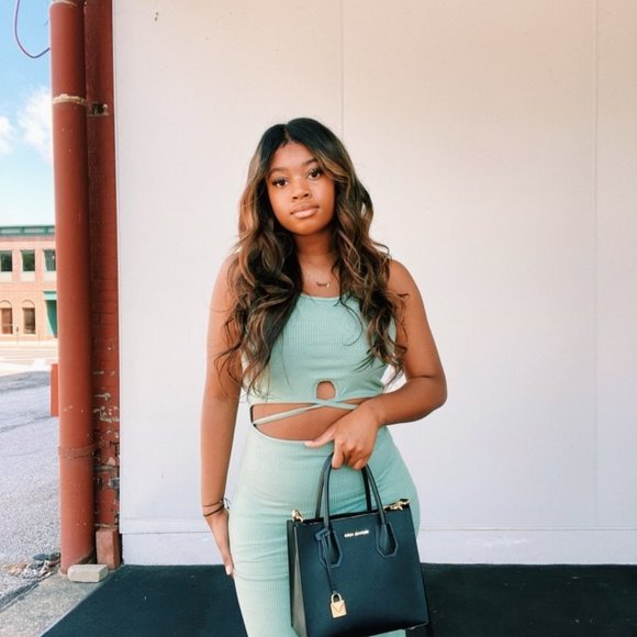 Sweet Caroline Midi Dress - Picture 2 of 5